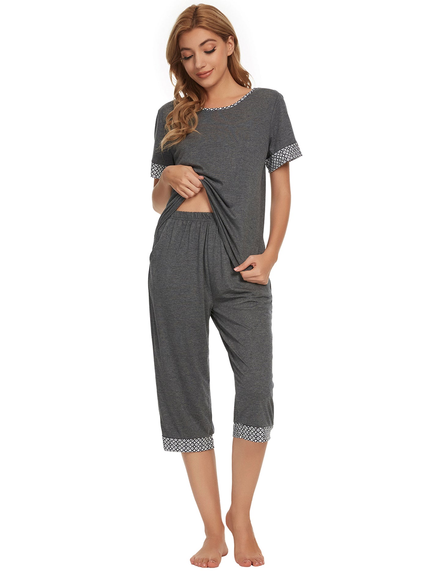 Bublédon Womens Pajama Set Round Neck with Capri Pants Casual Pjs Lounge Sleepwears