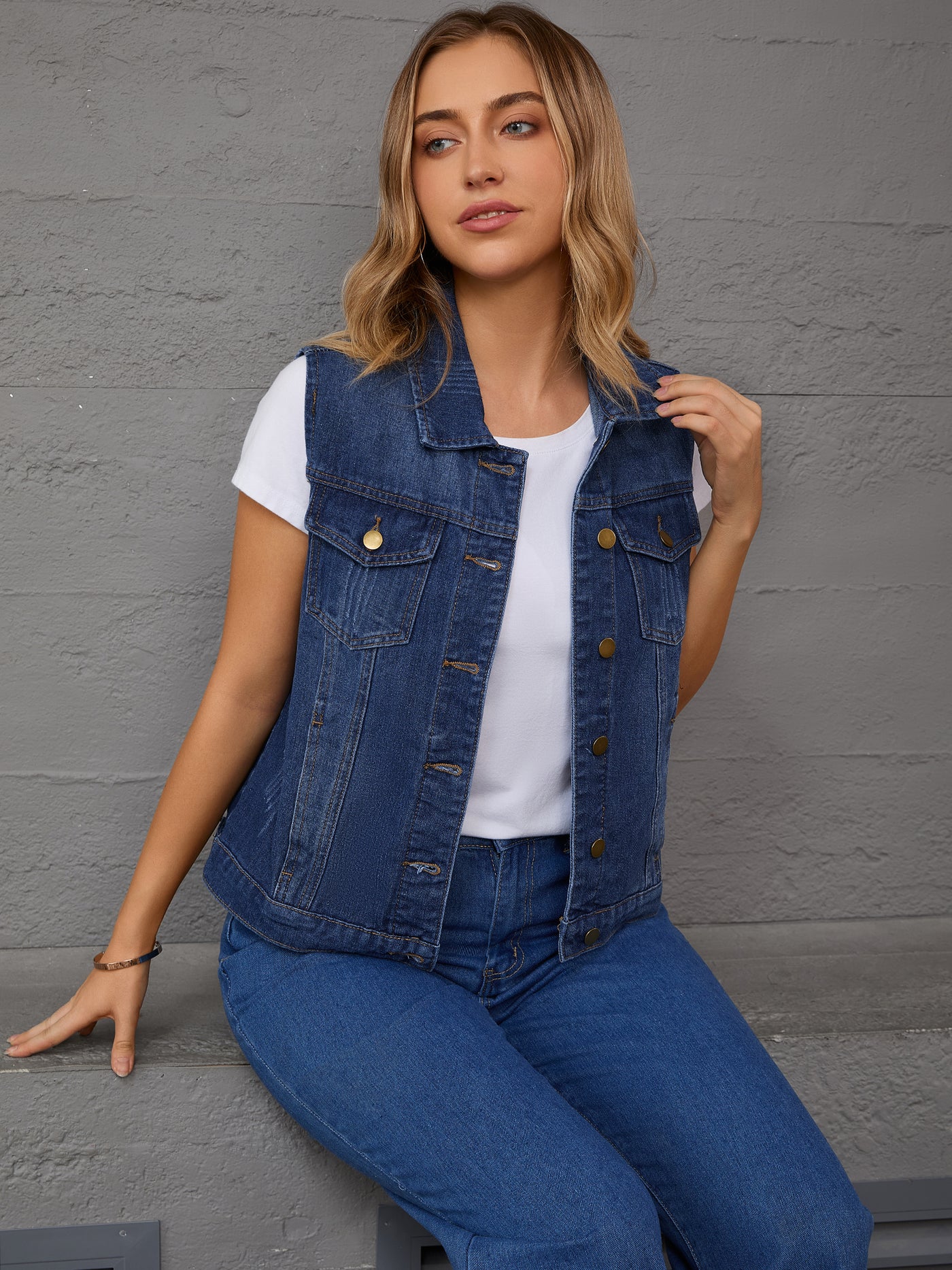 Bublédon CIMUK Women's Denim Vest Button Down Chest Flap Pockets Washed Distressed Sleeveless Jean Jacket