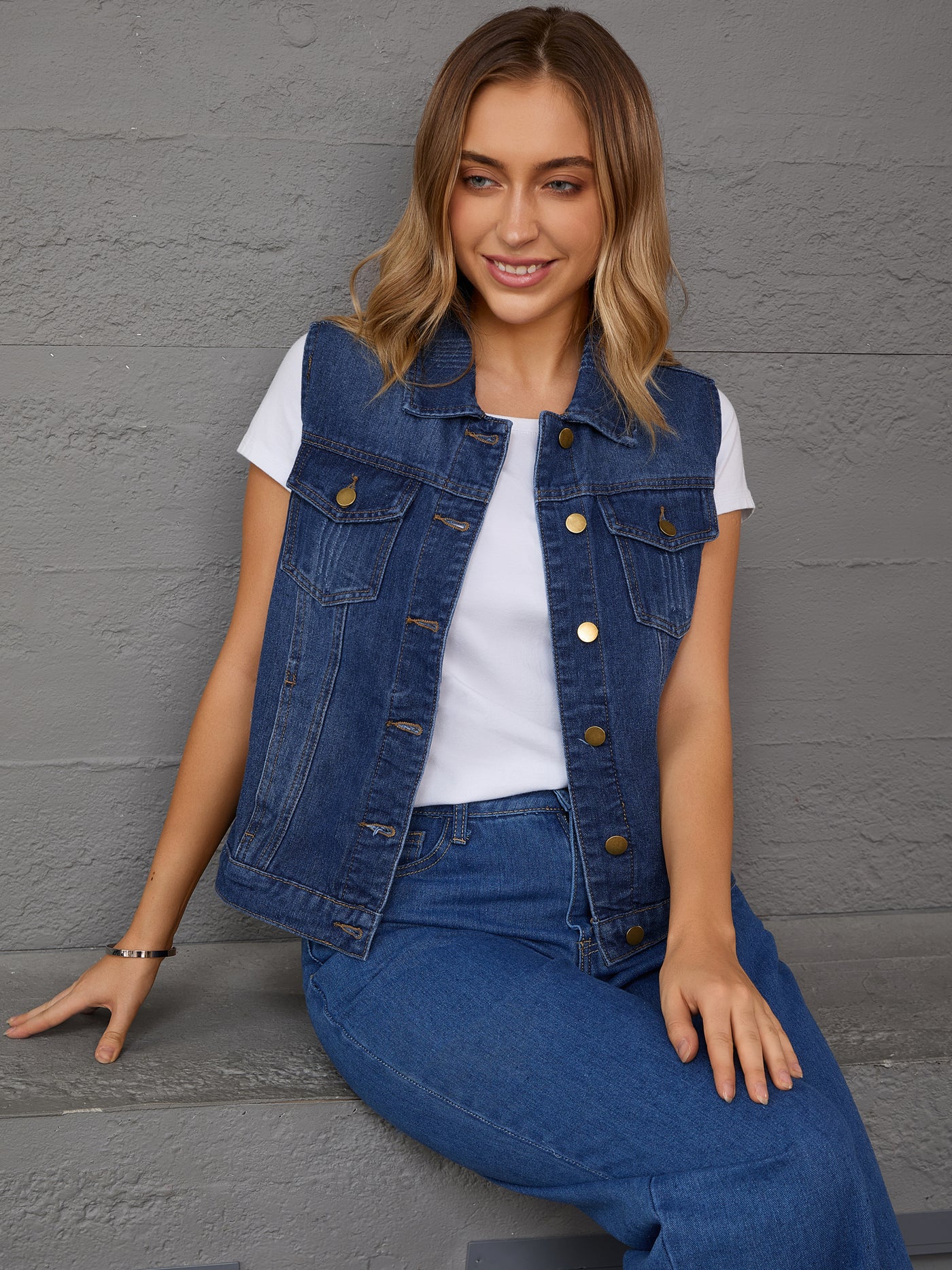 Bublédon CIMUK Women's Denim Vest Button Down Chest Flap Pockets Washed Distressed Sleeveless Jean Jacket